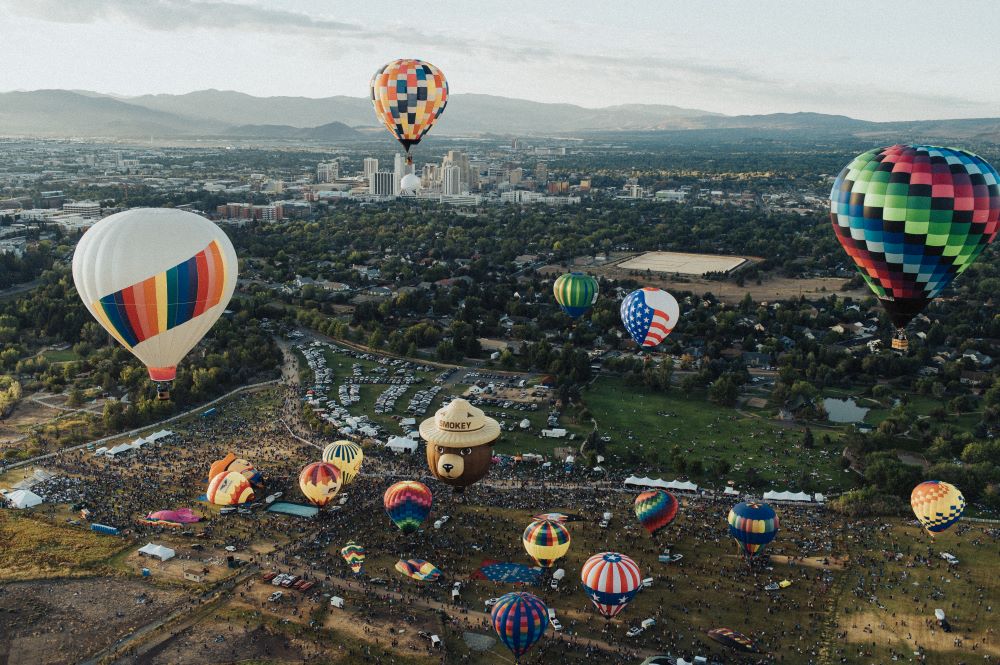 Balloon race over the Reno skyline