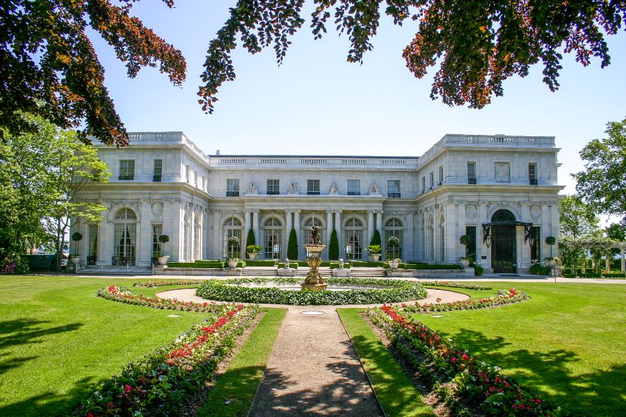Rosecliff mansion.